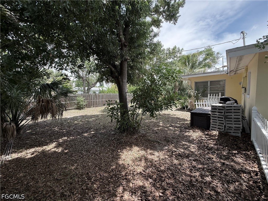3941 Maxine St, Fort Myers, FL 33901 photo