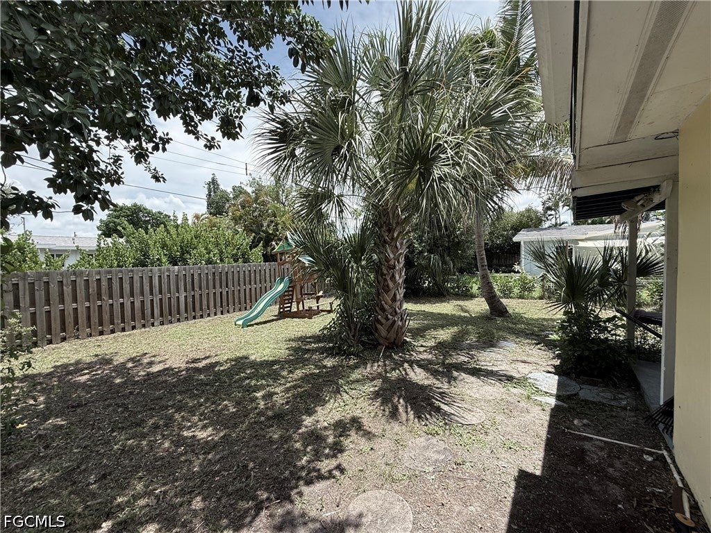 3941 Maxine St, Fort Myers, FL 33901 photo