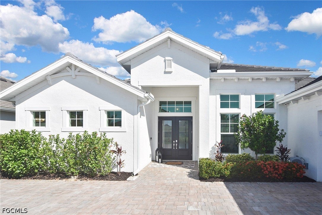 18958 Wildblue Blvd, Fort Myers, FL 33913 photo
