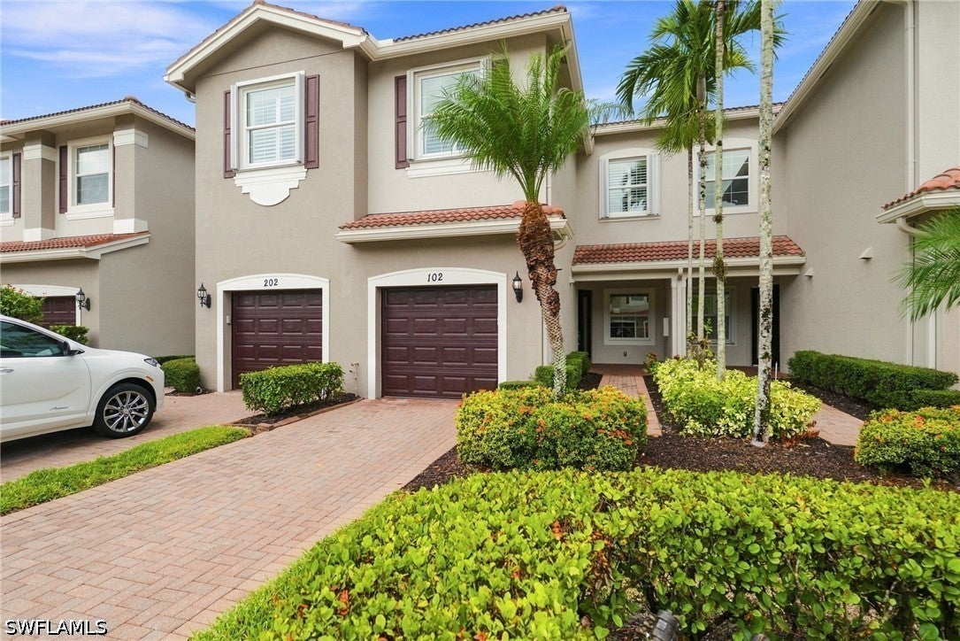 6509 Monterey Pt, Naples, FL 34105