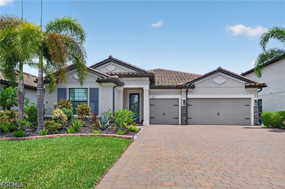 17624 Kinzie Ln, Estero, FL 33928 photo