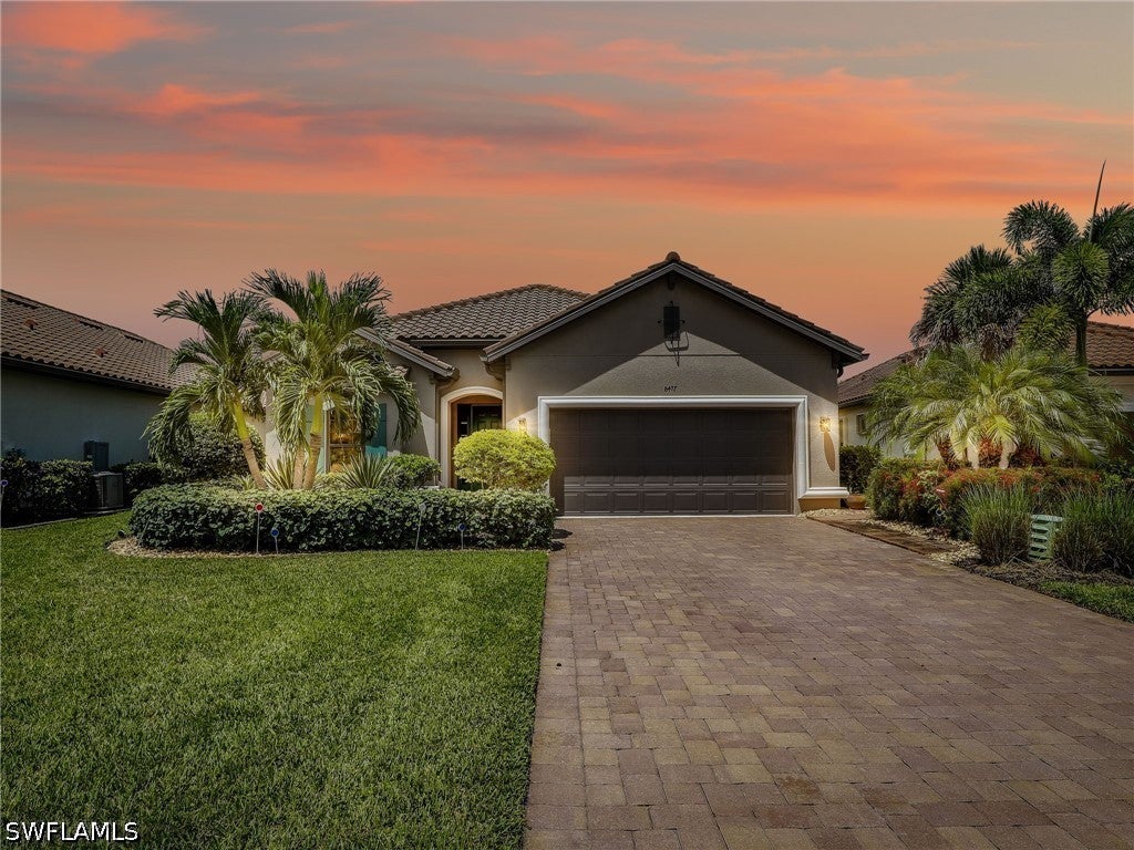 8477 Sevilla Ct, Naples, FL 34114