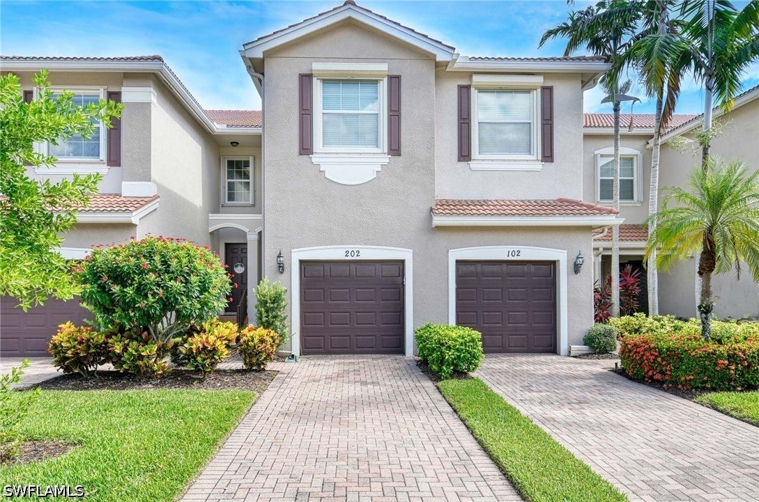 6541 Monterey Pt, Naples, FL 34105