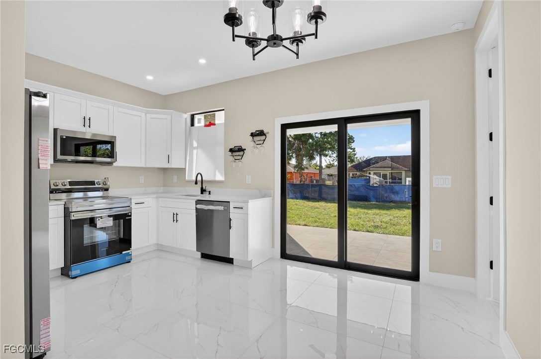 3207 40 St, Lehigh Acres, FL 33971 photo
