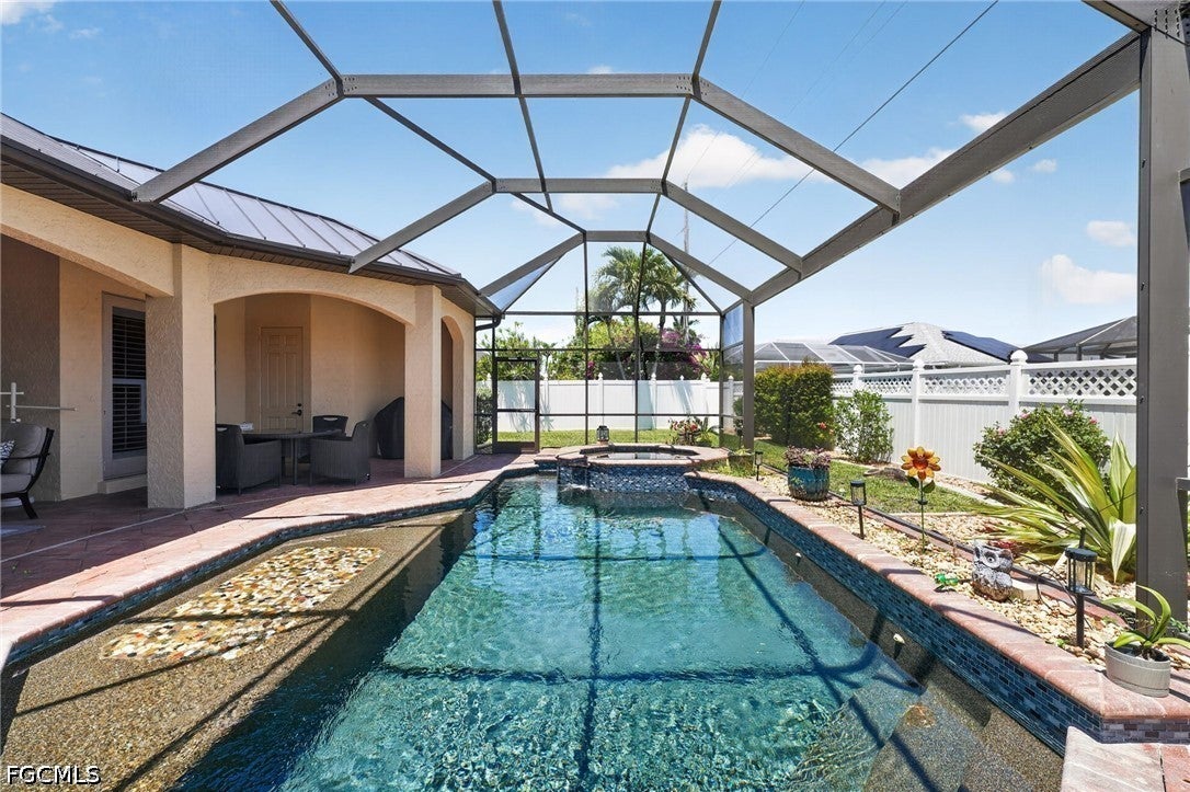 1911 SE 20 St, Cape Coral, FL 33990 photo