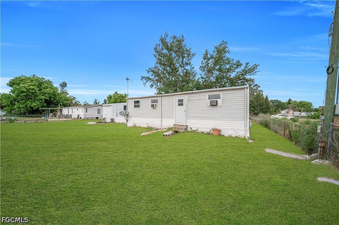 8106 Penny Dr, North Fort Myers, FL 33917 photo