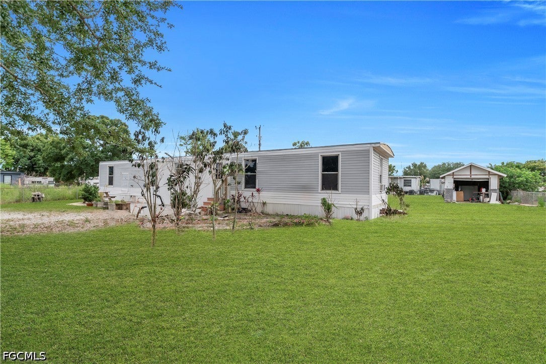 8106 Penny Dr, North Fort Myers, FL 33917 photo