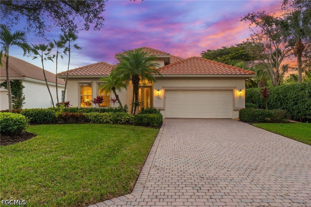 20000 Seadale Ct, Estero, FL 33928