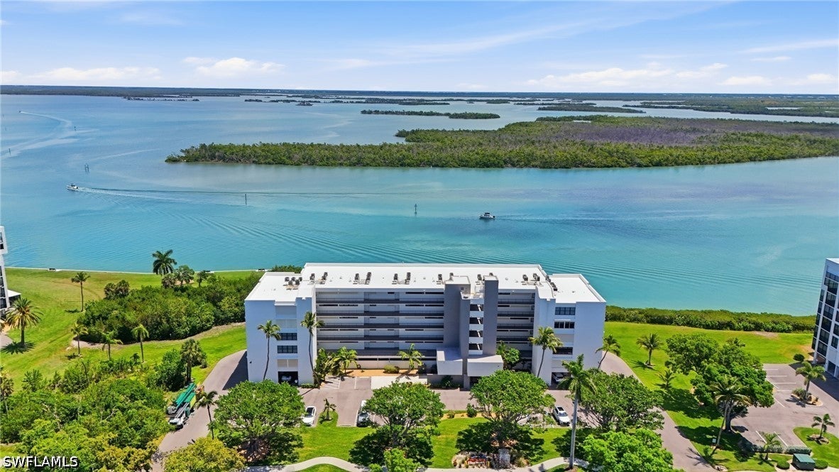 4223 Bay Beach Ln, Fort Myers Beach, FL 33931