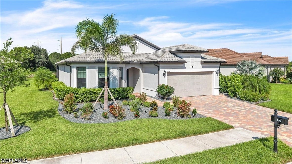 17146 Oakstead Dr, Alva, FL 33920