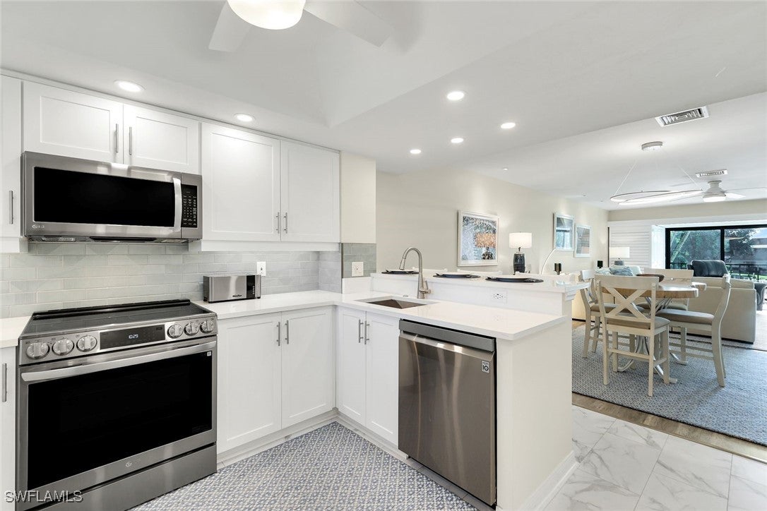1672 Spoonbill Ln, Naples, FL 34105