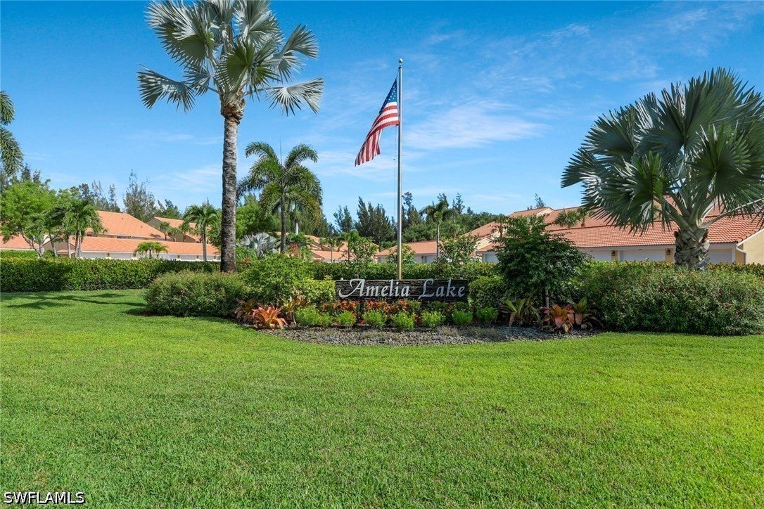 2395 Bayou Ln, Naples, FL 34112
