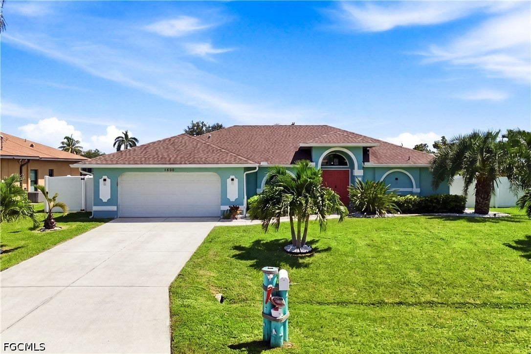 1440 SE 13 Terrace, Cape Coral, FL 33990 photo