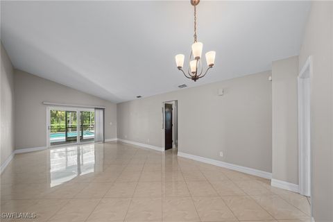 Duplex in Cape Coral FL 1237 SE 24th Avenue #A 3.jpg