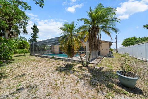 Duplex in Cape Coral FL 1237 SE 24th Avenue #A 24.jpg
