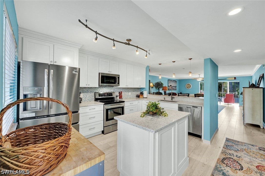 3072 Sandpiper Bay Cir #M 204, Naples, FL 34112 photo