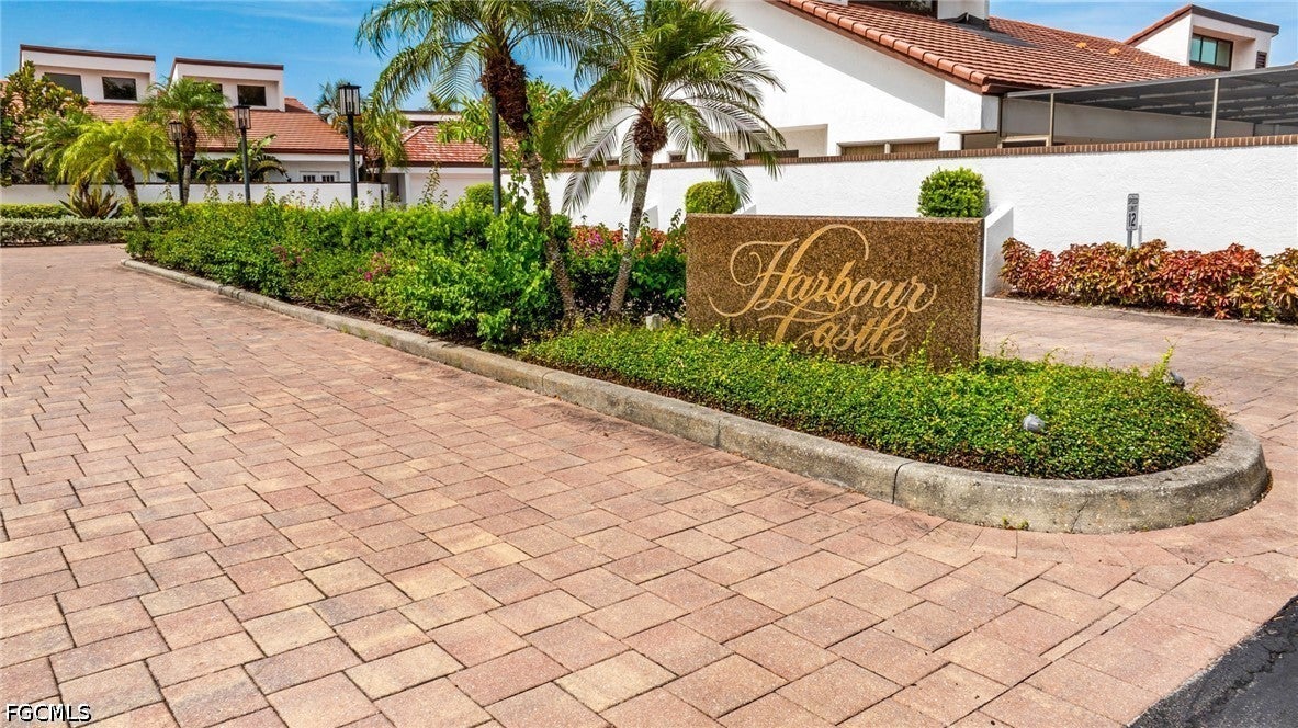 5501 Harbor Castle Dr, Fort Myers, FL 33907