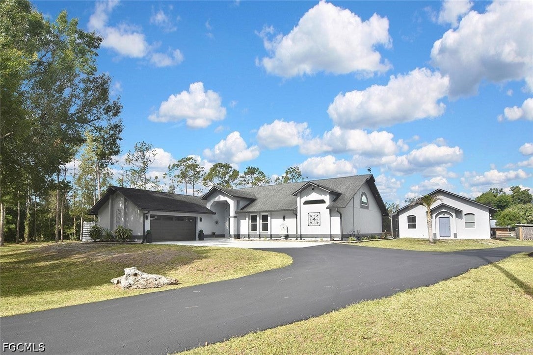 12206 Honeysuckle Rd, Fort Myers, FL 33966 photo