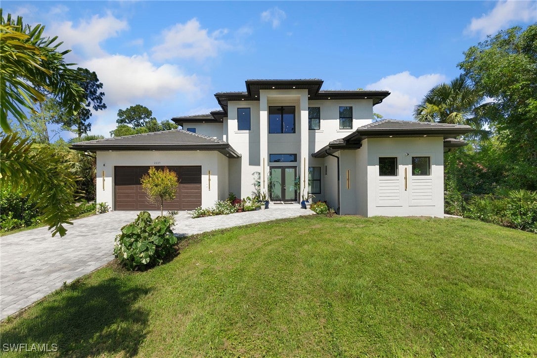 2227 21 St, Naples, FL 34117 photo