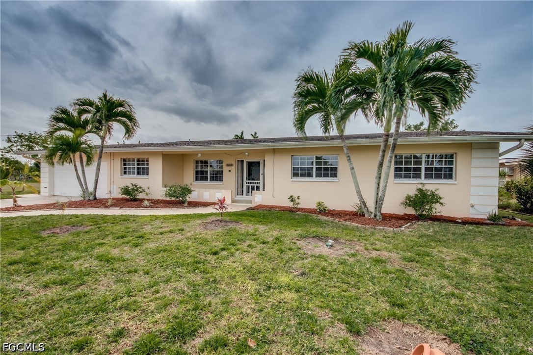 5359 Majestic Ct, Cape Coral, FL 33904 photo