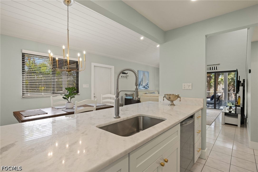 974 Greenwood Ct, Sanibel, FL 33957 photo