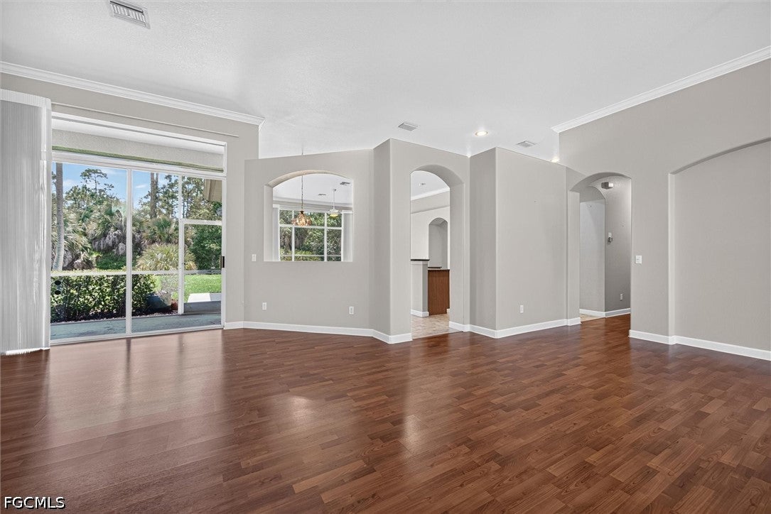 13716 Magnolia Lake Ct, Fort Myers, FL 33907 photo