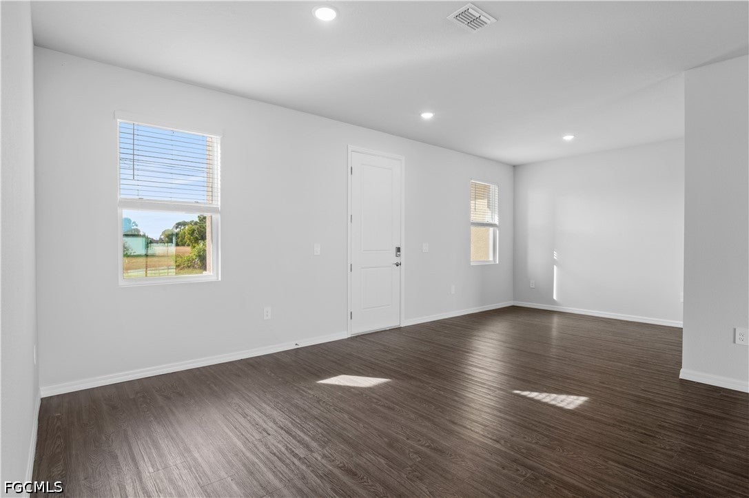 3901 NE 19 Ave, Cape Coral, FL 33909 photo