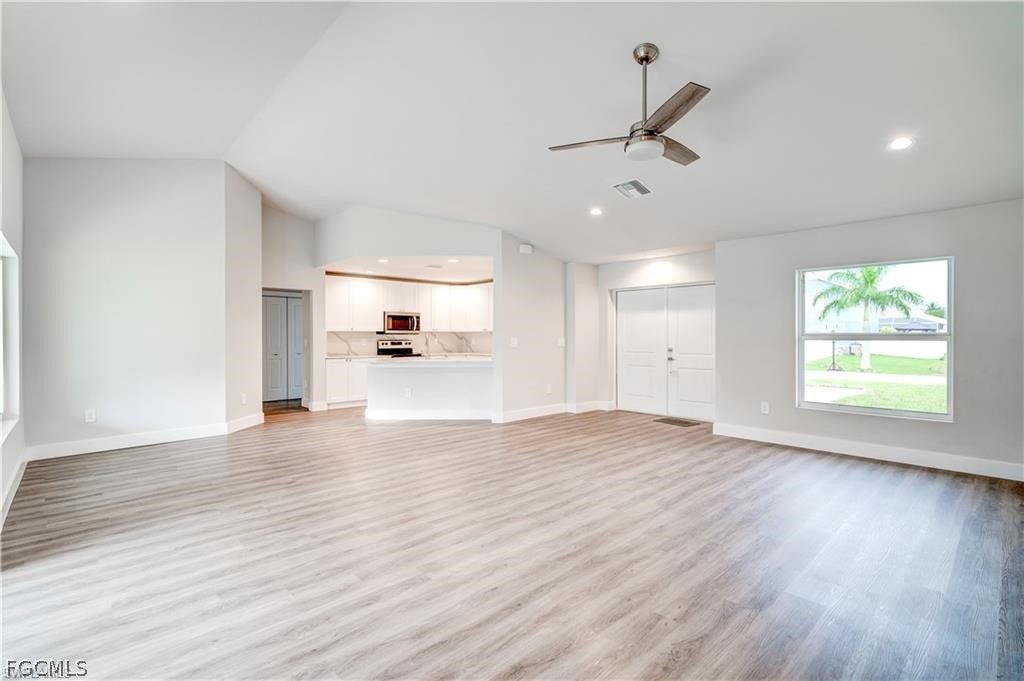 4610 SW 9 Pl, Cape Coral, FL 33914 photo
