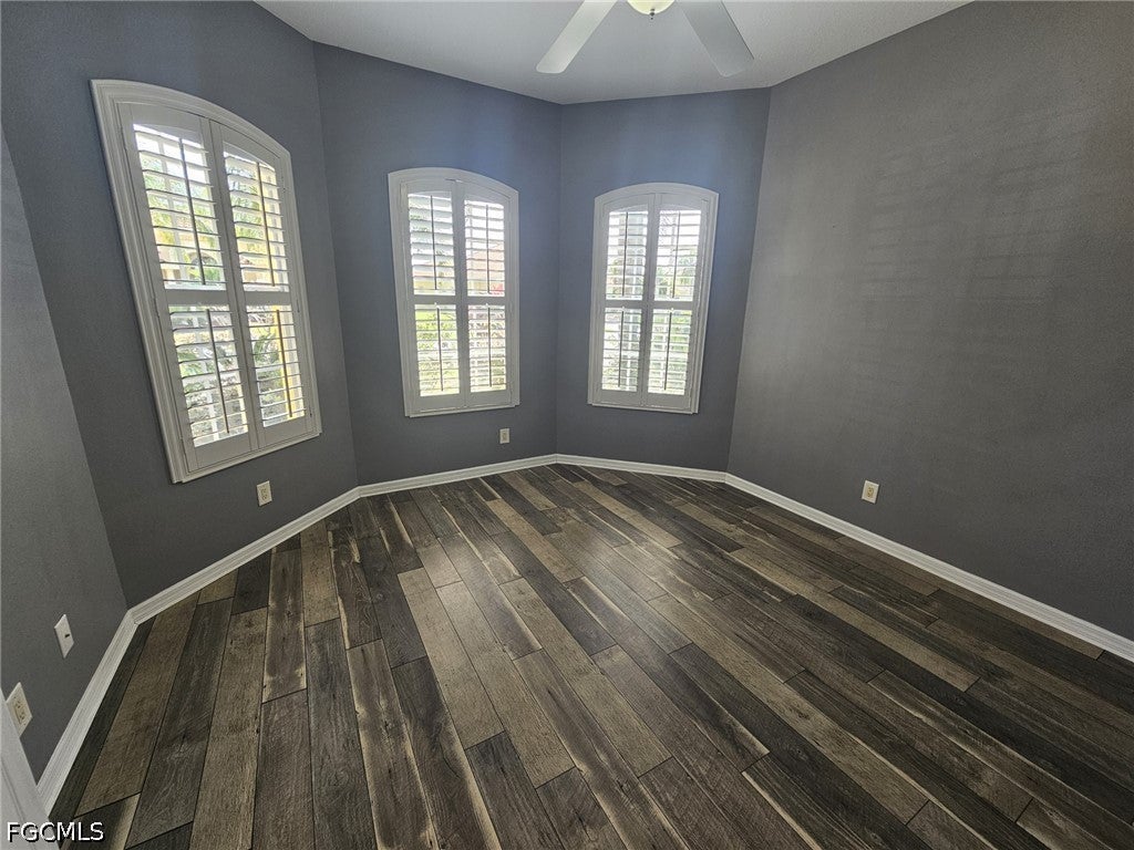 3033 Via Rialto St, Fort Myers, FL 33905 photo