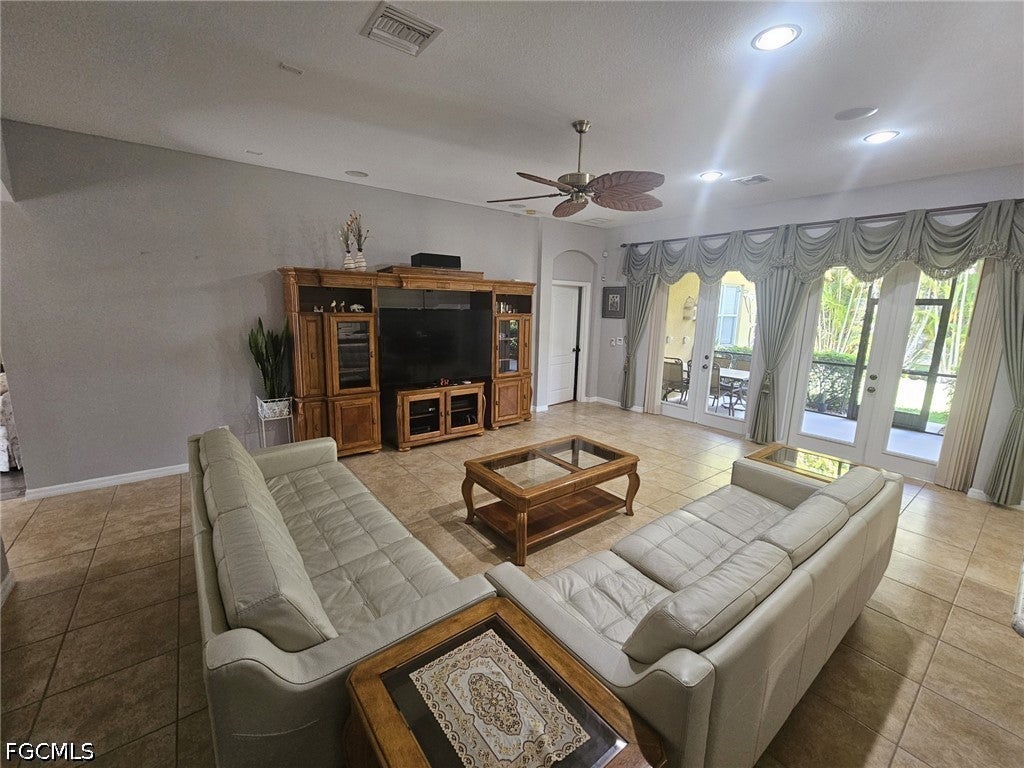 3033 Via Rialto St, Fort Myers, FL 33905 photo