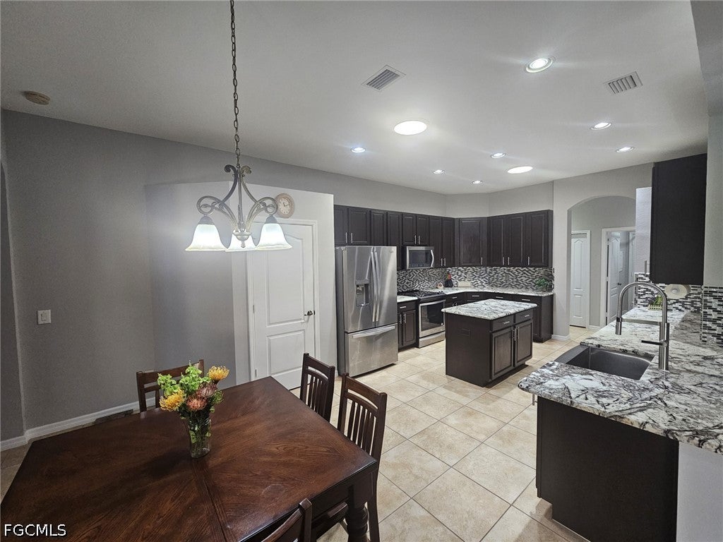 3033 Via Rialto St, Fort Myers, FL 33905 photo