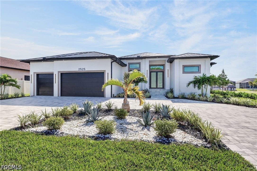 2525 Surfside Blvd, Cape Coral, FL 33914 photo