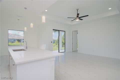 Single Family Residence in Lehigh Acres FL 1254 Nimitz Boulevard 3.jpg