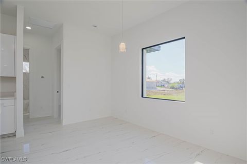 Single Family Residence in Lehigh Acres FL 1254 Nimitz Boulevard 7.jpg