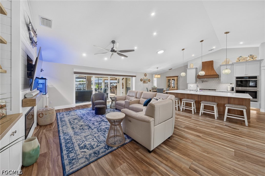 8 NW 36 Ave, Cape Coral, FL 33993 photo