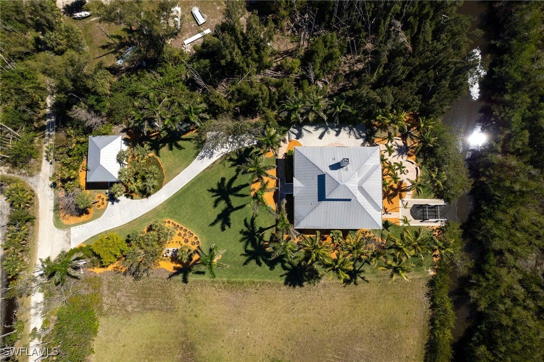 18481 Pioneer Rd, Fort Myers, FL 33908 photo