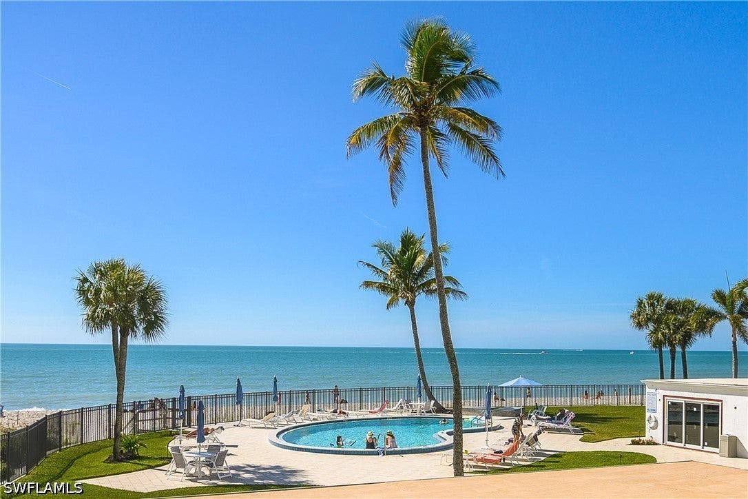 1717 Gulf Shore Blvd #101, Naples, FL 34102 photo