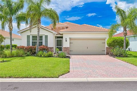 Single Family Residence in Alva FL 3344 Apple Blossom Drive.jpg