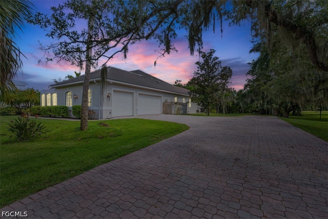 12800 Treeline Ct, North Fort Myers, FL 33903 photo