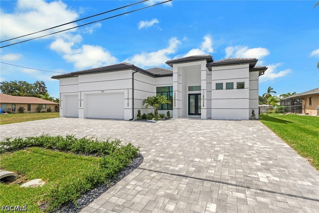 1323 SE 17 St, Cape Coral, FL 33990 photo