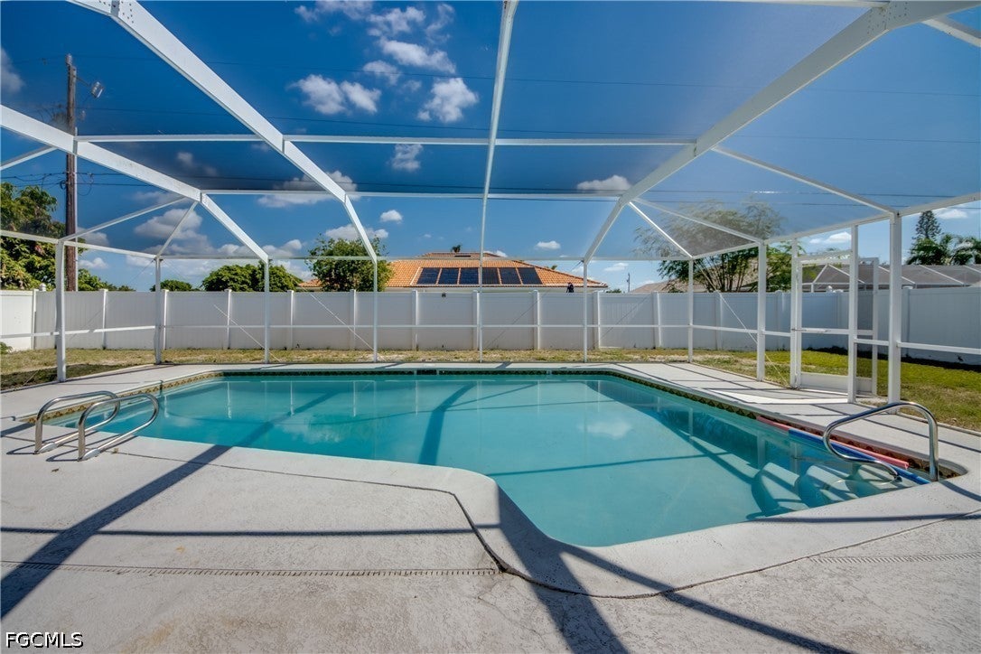 1131 SE 34 St, Cape Coral, FL 33904 photo