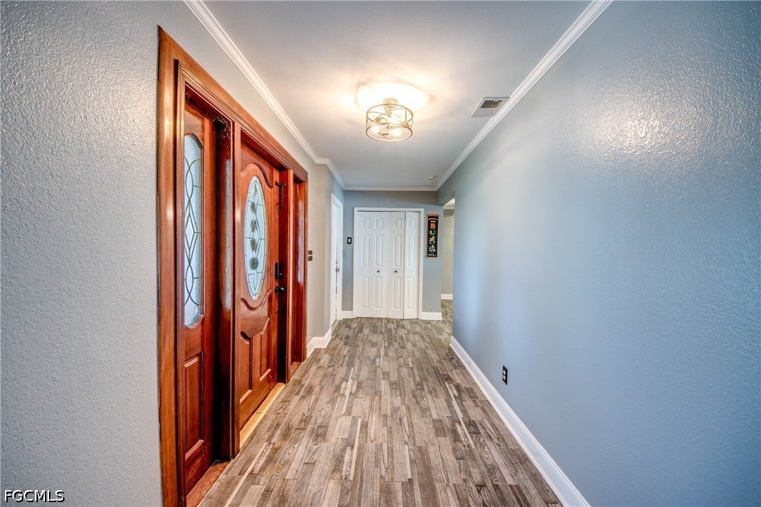 1131 SE 34 St, Cape Coral, FL 33904 photo