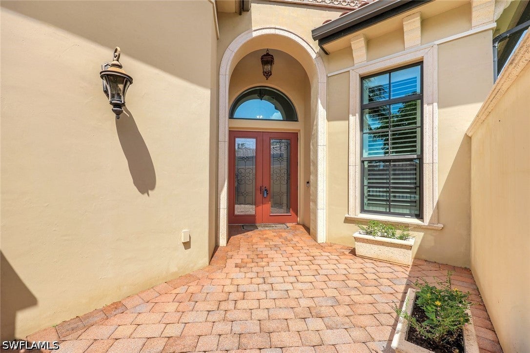 9461 Napoli Ln, Naples, FL 34113 photo