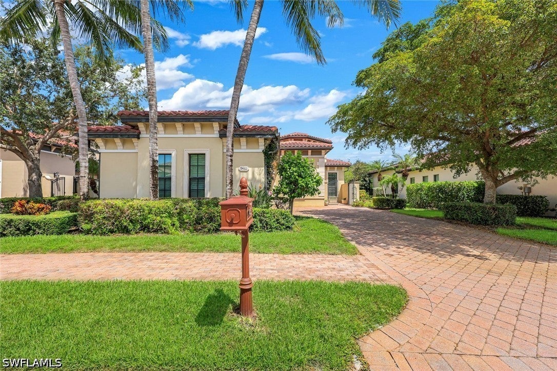 9461 Napoli Ln, Naples, FL 34113 photo