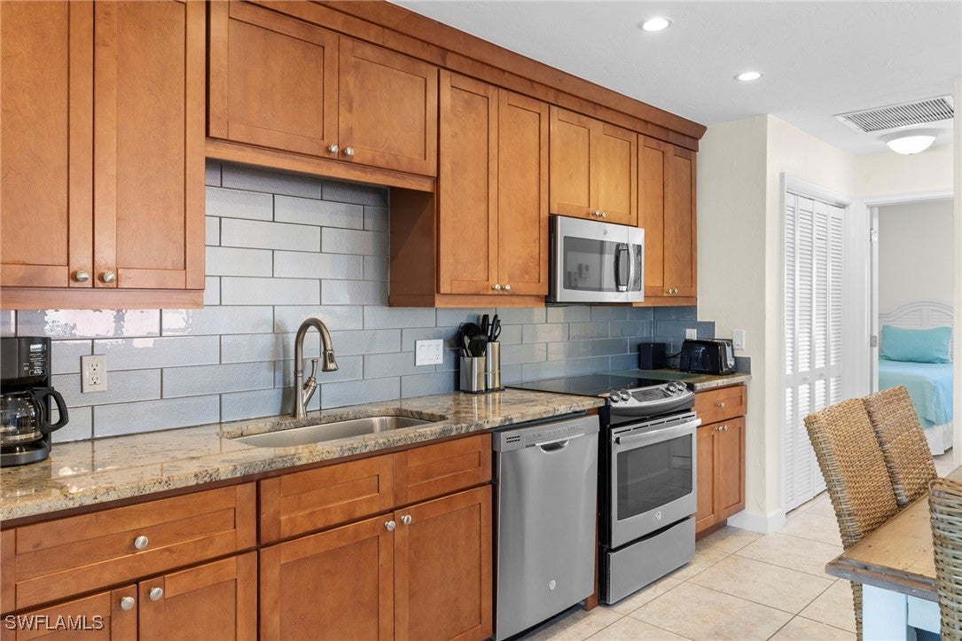 1811 Olde Middle Gulf Dr #1, Sanibel, FL 33957 photo