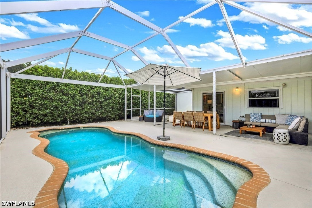 779 98 Ave, Naples, FL 34108