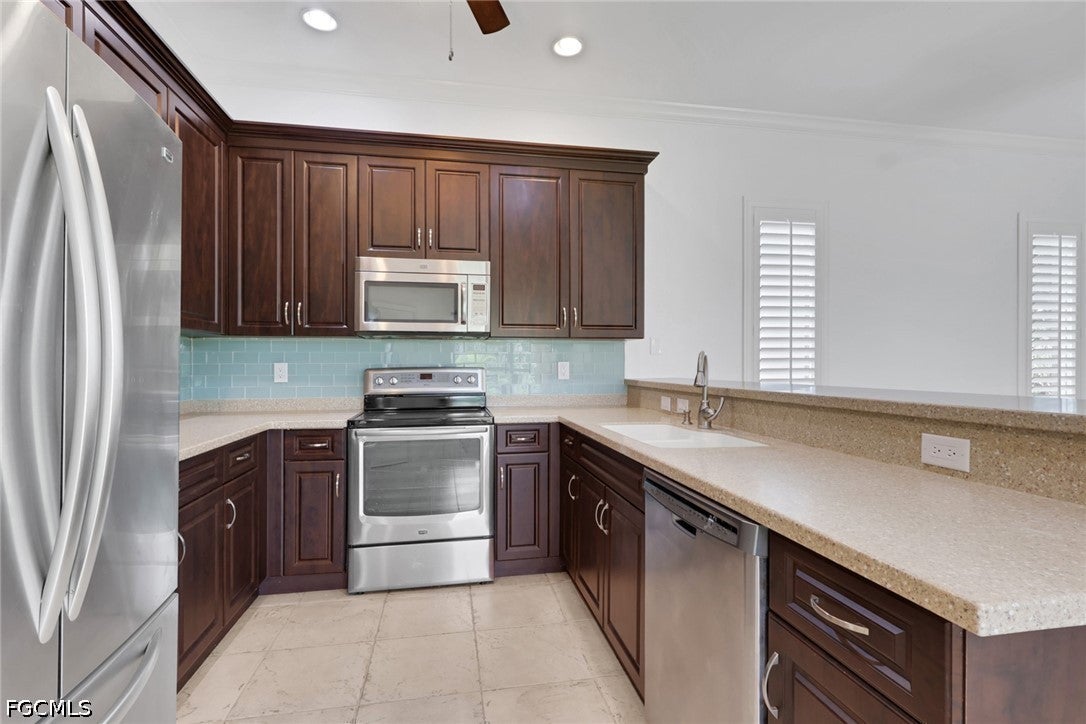 8995 Spring Mountain Way, Fort Myers, FL 33908 photo