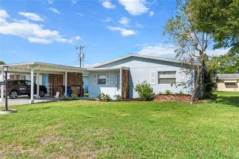 Single Family Residence in Lehigh Acres FL 2205 Croton Court.jpg
