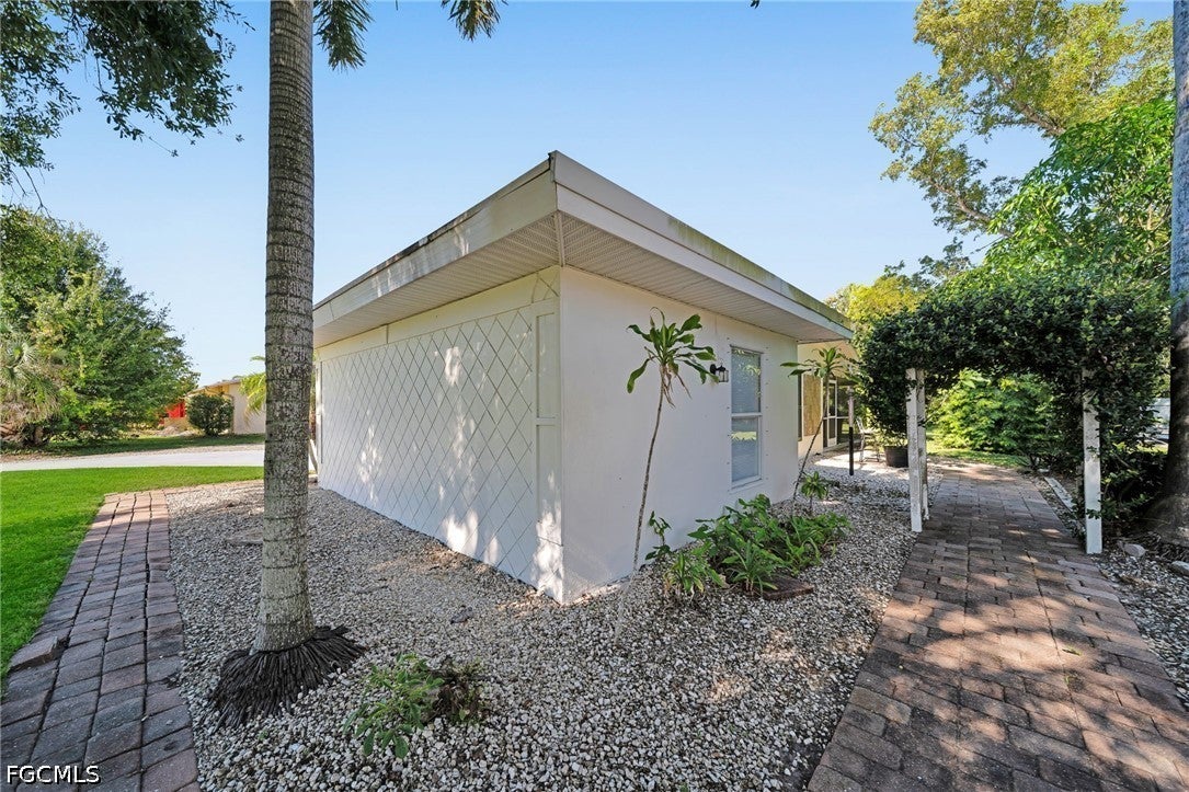 4118 SE 3 Ave, Cape Coral, FL 33904 photo