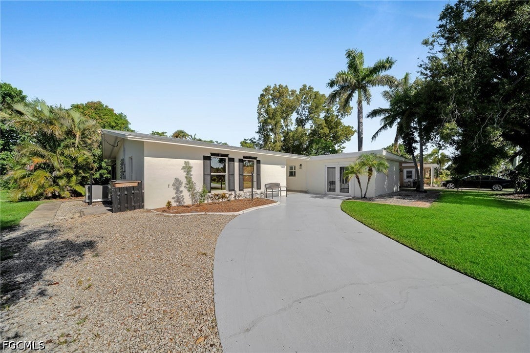 4118 3 Ave, Cape Coral, FL 33904